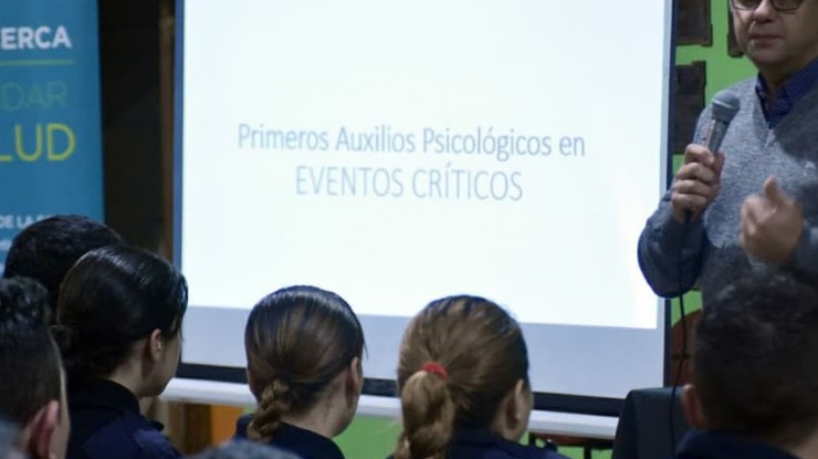 Jornada de primeros auxilios psicológicos en eventos críticos